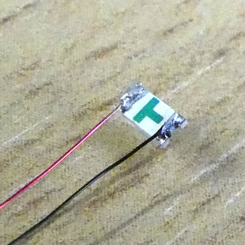 SMD LED fertig verltet mit Lackdraht
