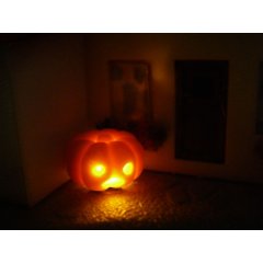 Modell Halloween Krbis mit LED Beleuchtung Spur N